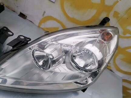 Комплект фар opel zafira B рест бу
