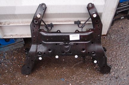 Подрамник бмв Х1 bmw X1 f48