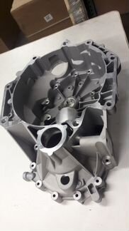 Картер сцепления 0AF301107C 0AF301107F