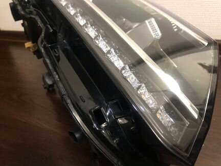 Фара правая VW Tiguan 2 LED оригинал