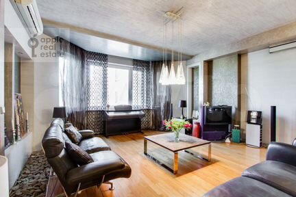 4-к квартира, 121 м², 9/15 эт.