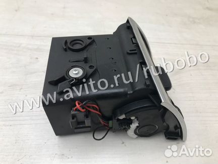 Дефлектор центральный правый Audi A8 D3 BHT 2005