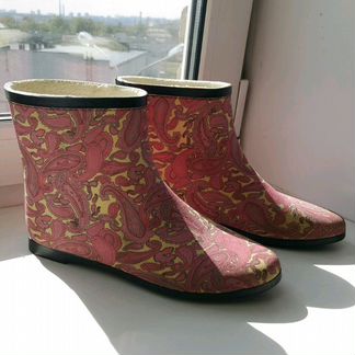 Резиновые полусапоги