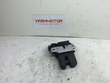 Замок крышки багажника Volkswagen Passat Cc 2.0