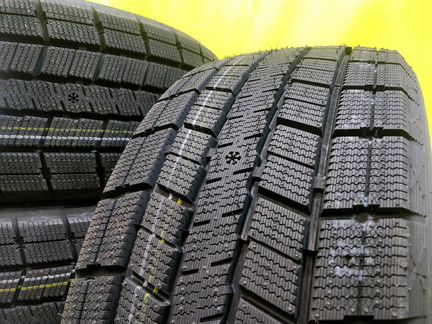 Pезина 245/45 R18 зимняя липучка Centara новая