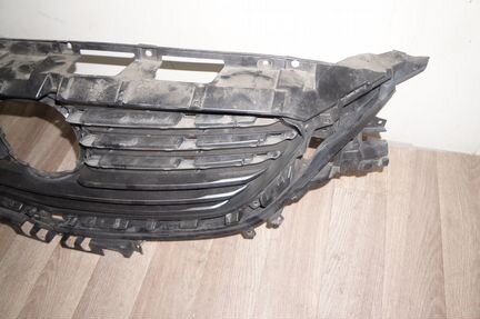 Решетка радиатора Mazda 6