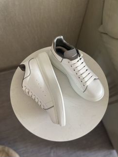 Кеды/кроссовки Alexander McQueen светящиеся