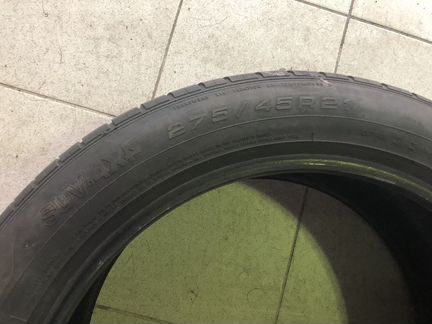 Goodyear 275/45 R21