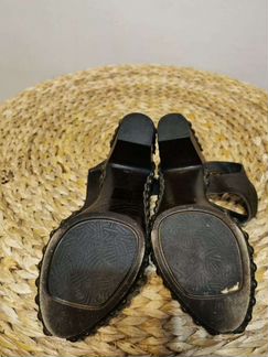 Босоножки натуральная кожа 36