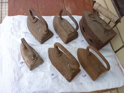 Утюг чугунный старинный