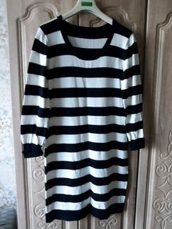 Красивое платье в черно-белую полоску (новое)