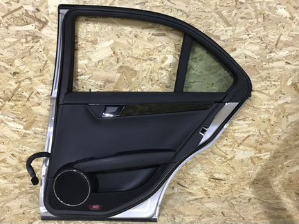 Дверь задняя левая Mercedes W204 C204 204 цв.775U