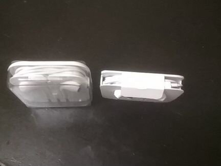 Наушники Apple airpods