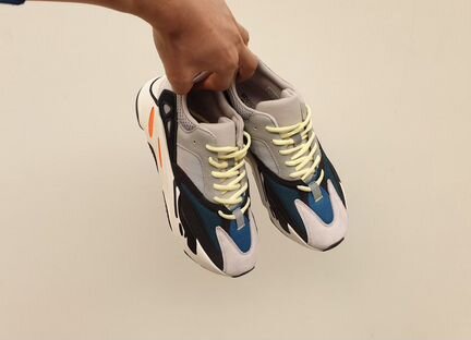 Adidas Yeezy Boost 700 (Адидас Изи Буст 700)