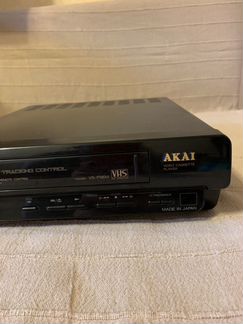 Видеомагнитофон akai (VS-P9EM)