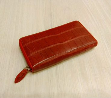 Кошелек женский из брюха крокодила