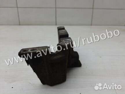 Кронштейн радиатора Kia Magentis 2 MG G4KA 2007