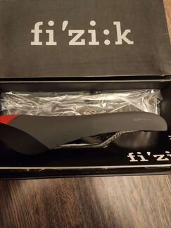 Седло велосипедное fizik gobi M3 grey/RED/black, 7
