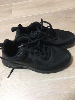 Кроссовки Nike